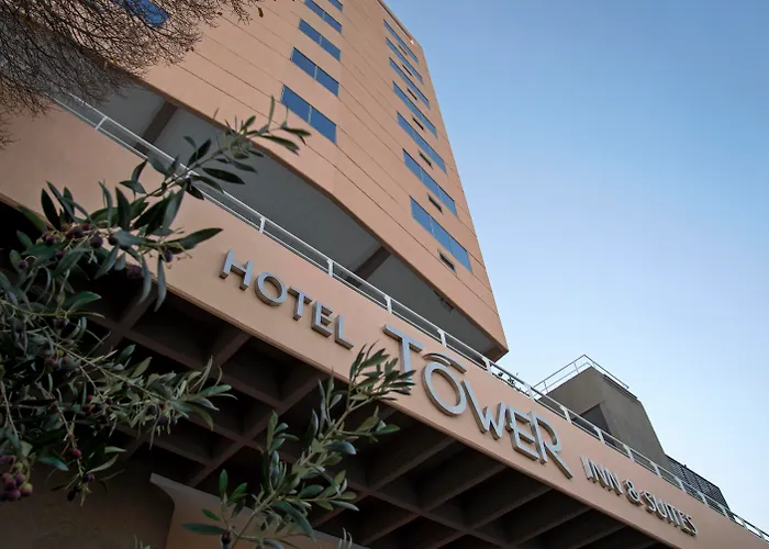 Hotel Tower Inn & Suites